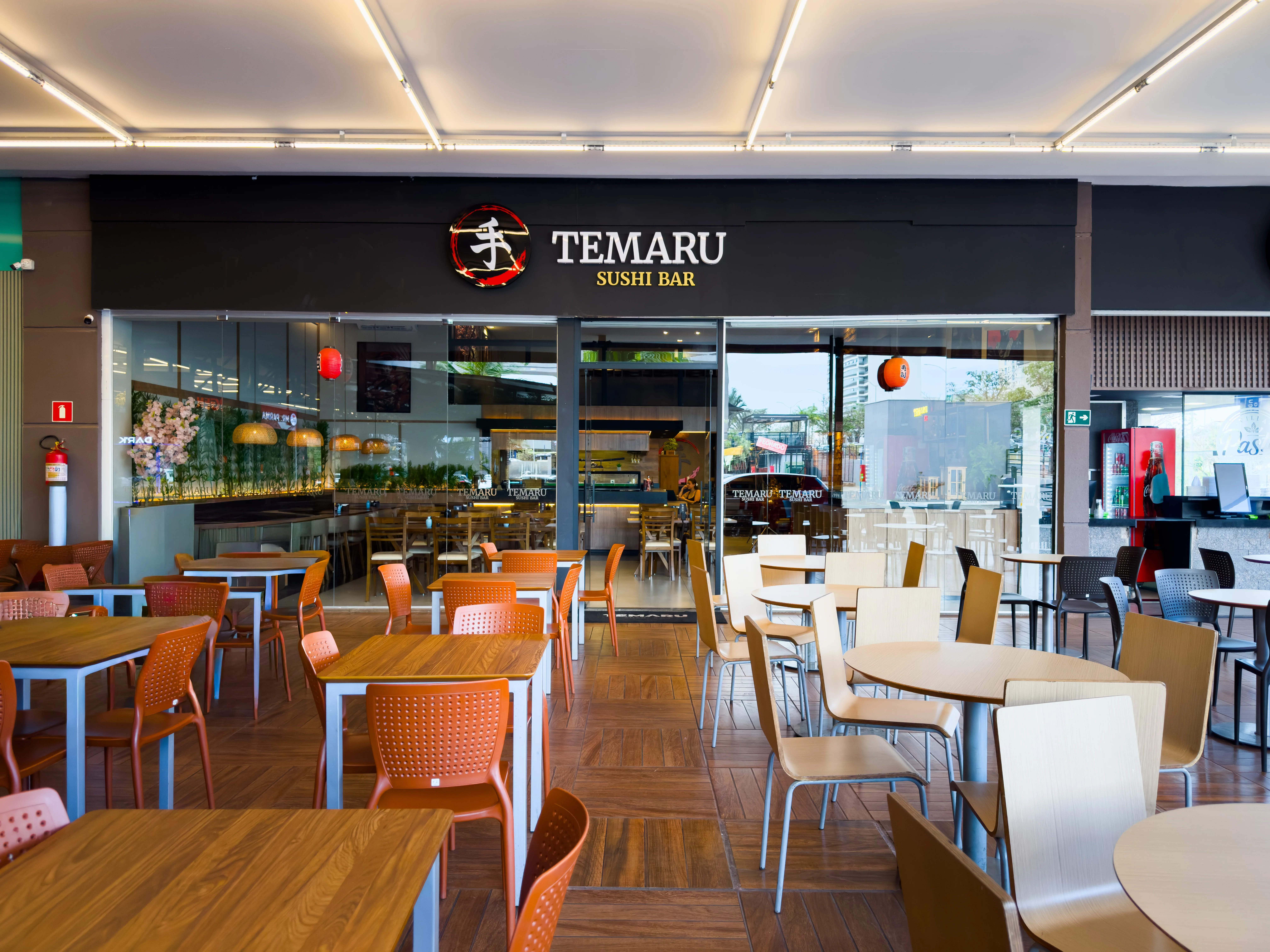 Fachada do Temaru Sushi Bar no Shopping Villa Viseu